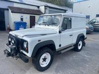 LAND ROVER DEFENDER 90